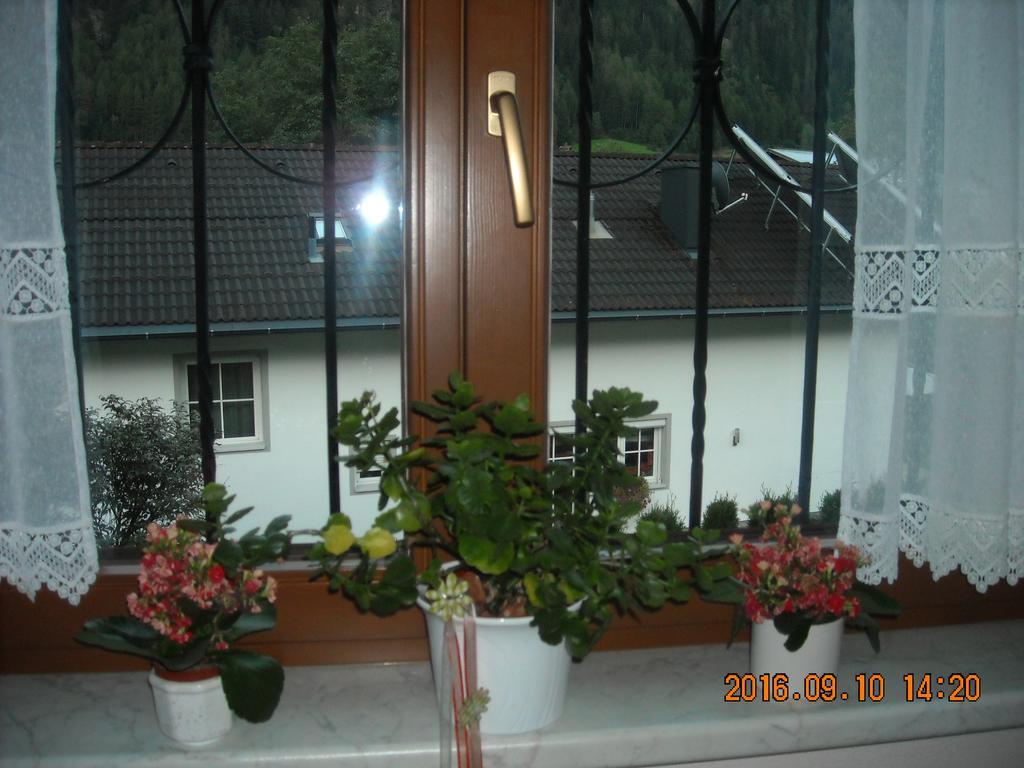 Haus Rosi Hotel Umhausen Buitenkant foto