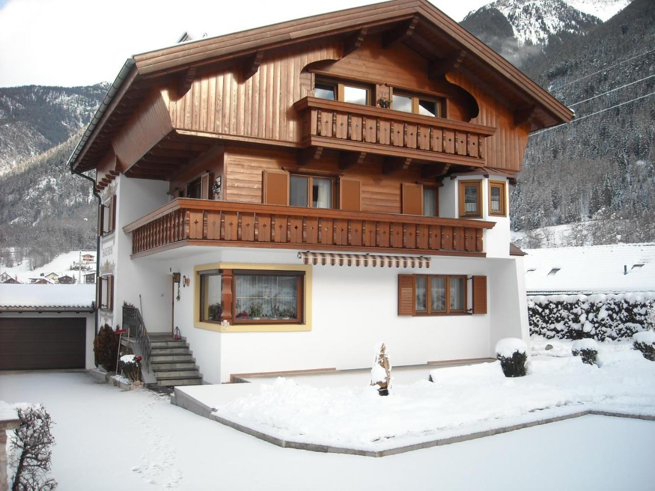 Haus Rosi Hotel Umhausen Buitenkant foto