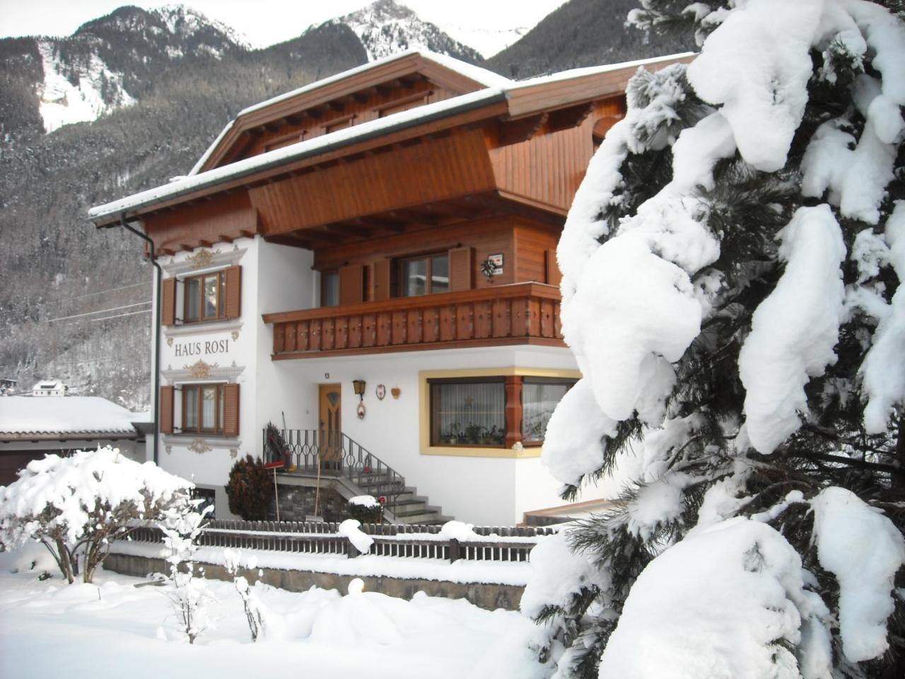 Haus Rosi Hotel Umhausen Buitenkant foto